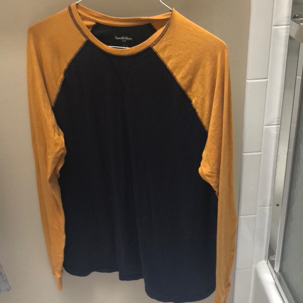 TARGET Brand Tee - *COLLEGE CLOSET CLEANOUT!*